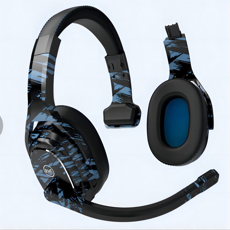 Customizable gaming headset with microphone